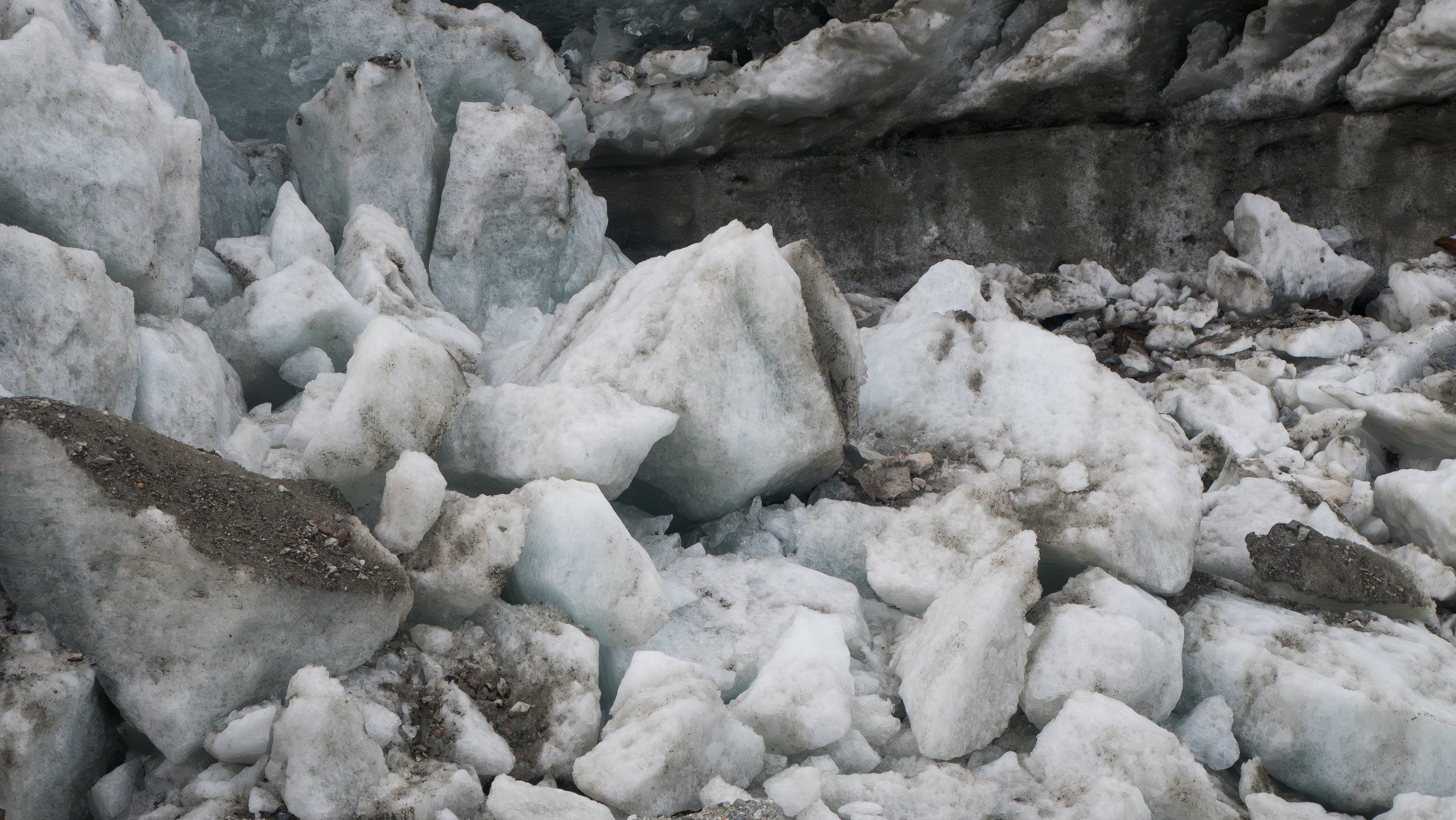 To a glacier_ECAL_Arnaud Tantet_3.jpg