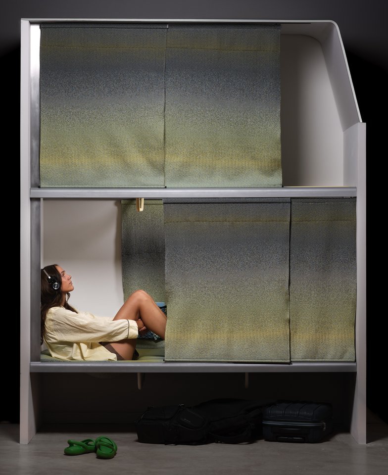 ec_knit_ecal_ascencao_christophe_2.jpg__0x960_q85_crop_subsampling-2.jpg