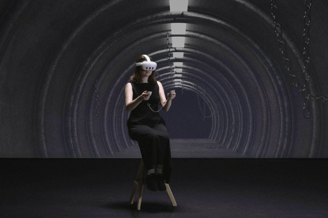 Ayten Gönel – Tied Realities