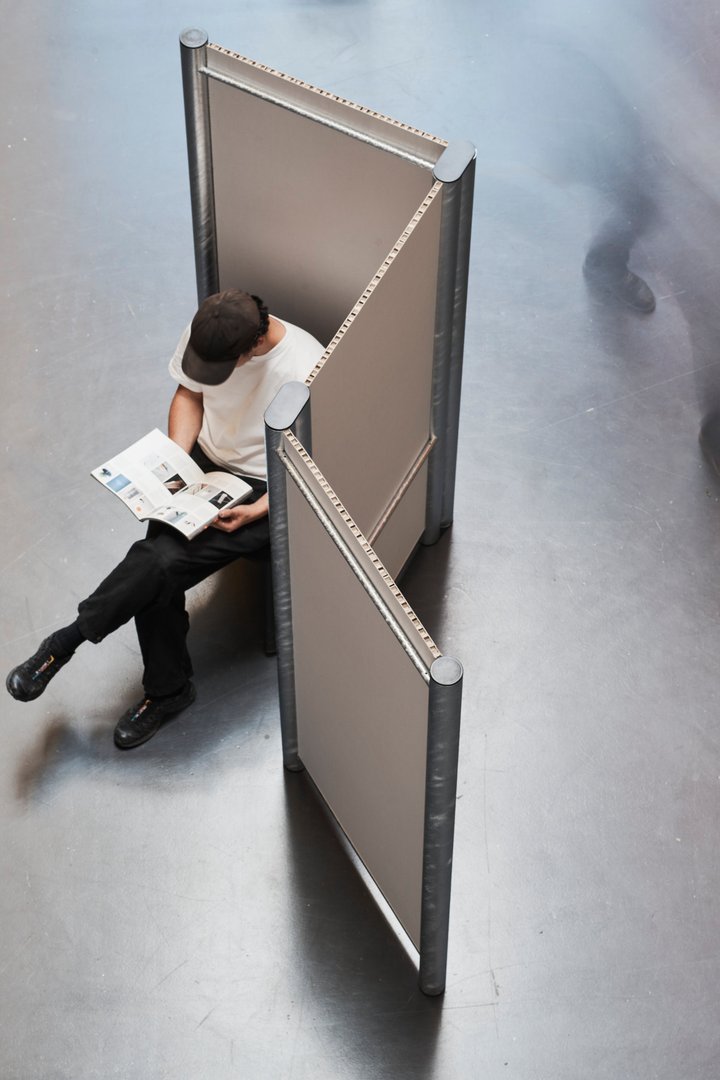 Justus Hilfenhaus – ECAL x ECAL